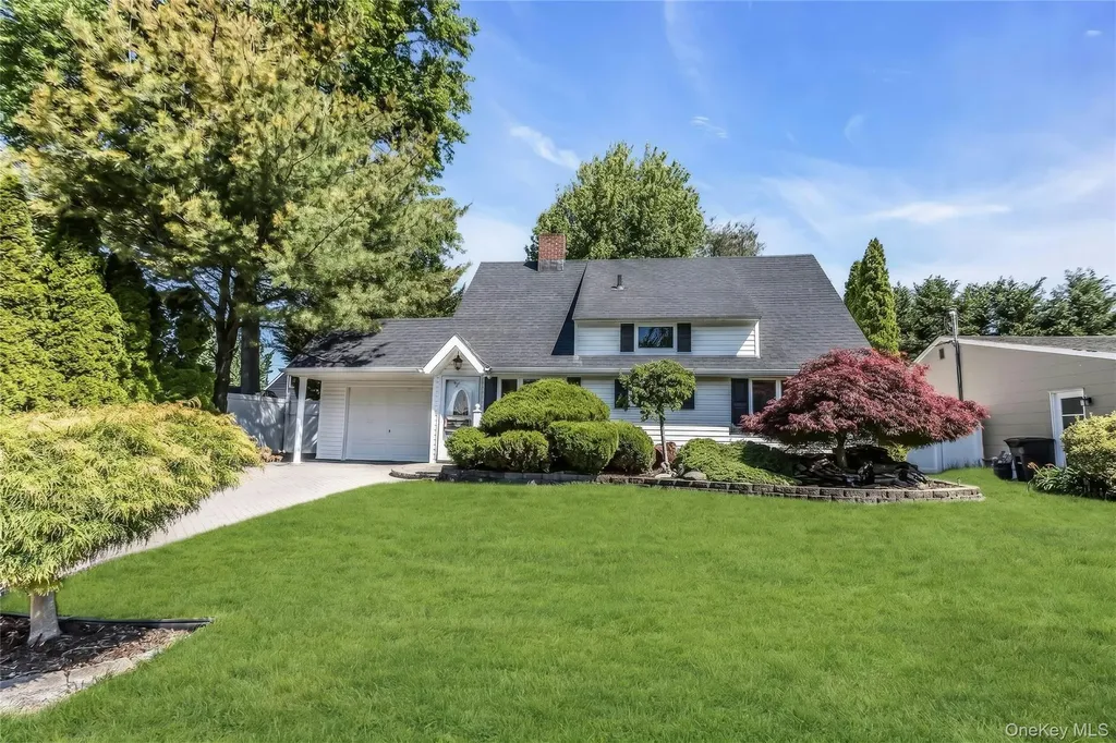 259 Willowood Drive Wantagh NY 11793