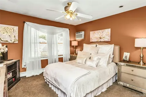 259 Willowood Drive Wantagh NY 11793