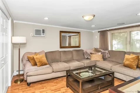 259 Willowood Drive Wantagh NY 11793