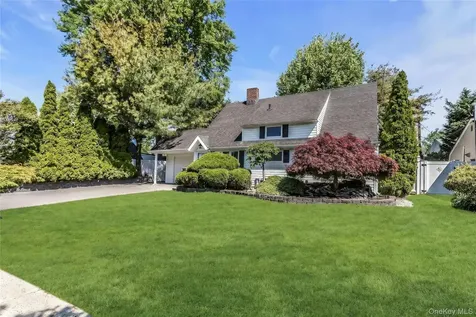 259 Willowood Drive Wantagh NY 11793
