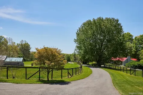 52 Pells Road Rhinebeck NY 12572