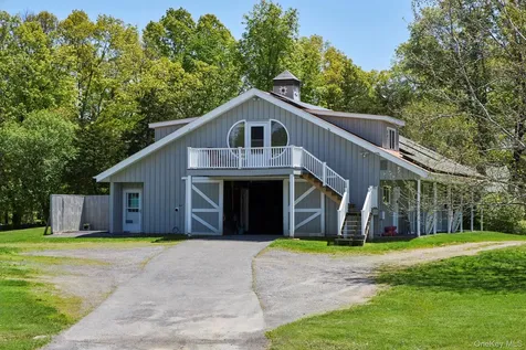 52 Pells Road Rhinebeck NY 12572
