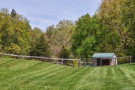 52 Pells Road Rhinebeck NY 12572