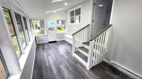 525 Riverleigh Avenue Riverhead NY 11901