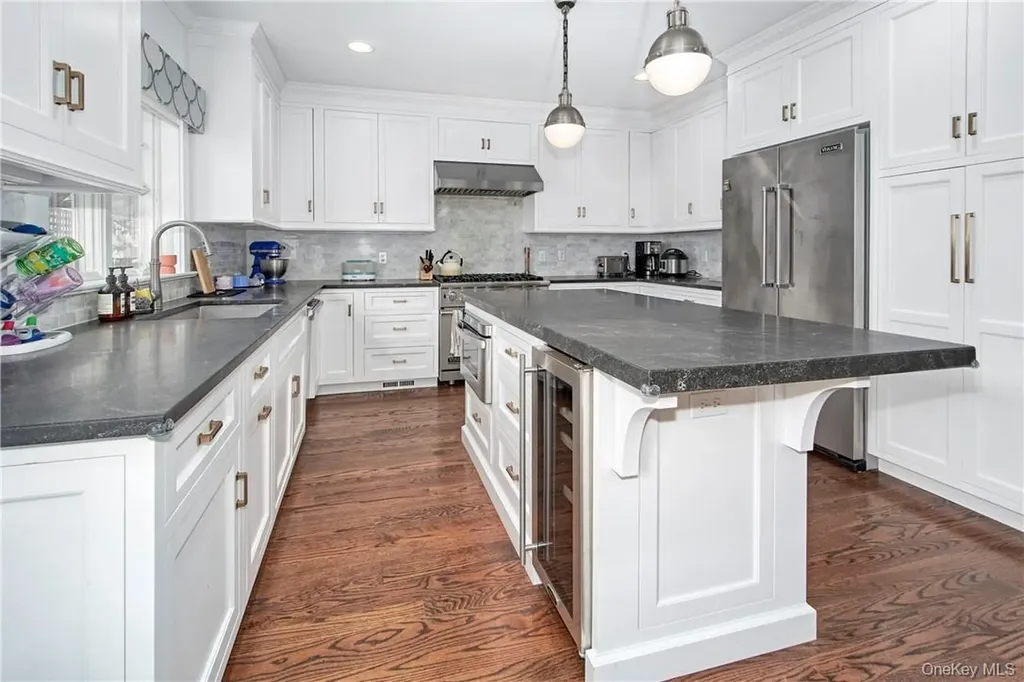 18 Elmwood Avenue Rye NY 10580