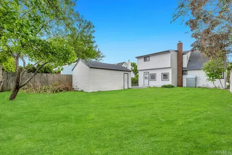 20 Howard Street Hicksville NY 11801
