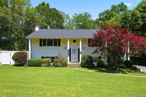 22 Kendell Drive Wappingers Falls NY 12590