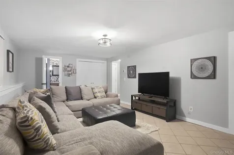 22 Kendell Drive Wappingers Falls NY 12590