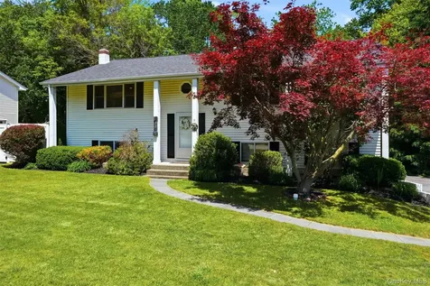 22 Kendell Drive Wappingers Falls NY 12590