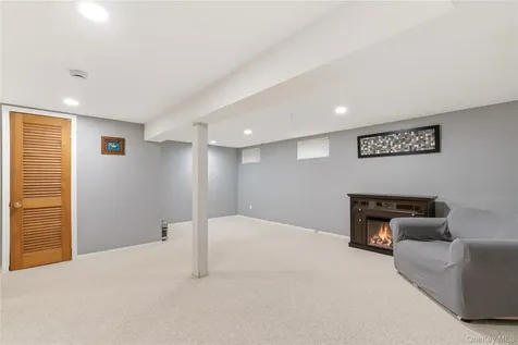 44 Hidden Ridge Drive Syosset NY 11791