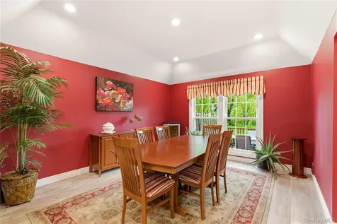 44 Hidden Ridge Drive Syosset NY 11791
