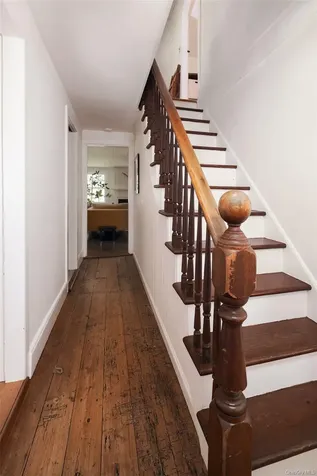 77 Upper Hook Road Rhinebeck NY 12572