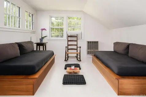 77 Upper Hook Road Rhinebeck NY 12572
