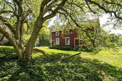 77 Upper Hook Road Rhinebeck NY 12572