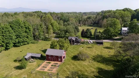 77 Upper Hook Road Rhinebeck NY 12572