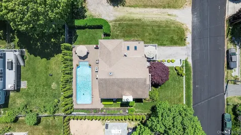 58 Cliff Drive Sag Harbor NY 11963