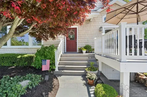 58 Cliff Drive Sag Harbor NY 11963