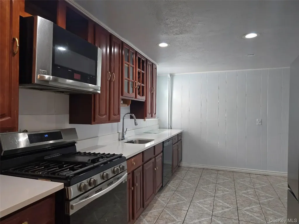 139 Sickles Avenue New Rochelle NY 10801