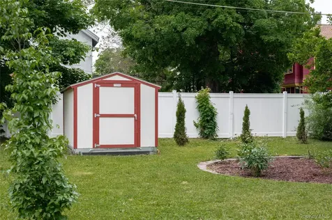38 Warren Street Ellenville NY 12428