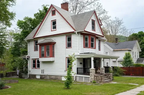 38 Warren Street Ellenville NY 12428