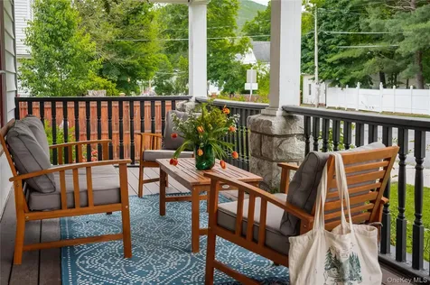 38 Warren Street Ellenville NY 12428