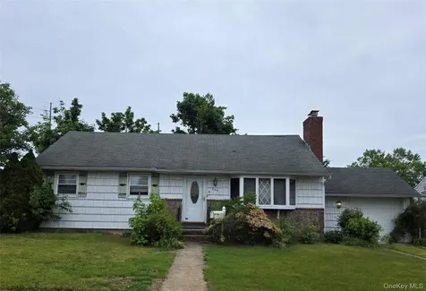 224 Ohio Street Hicksville NY 11801