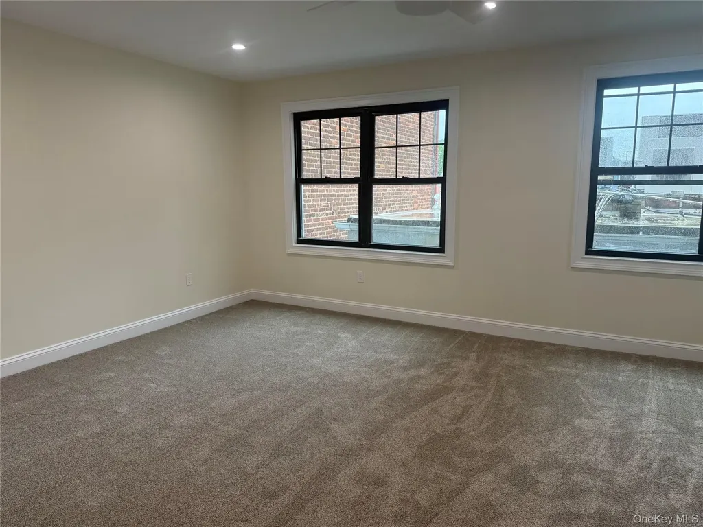 100A Main Street Mineola NY 11501