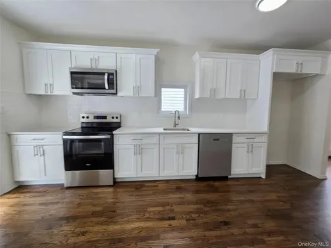 20 W 10th Road Broad Channel NY 11693