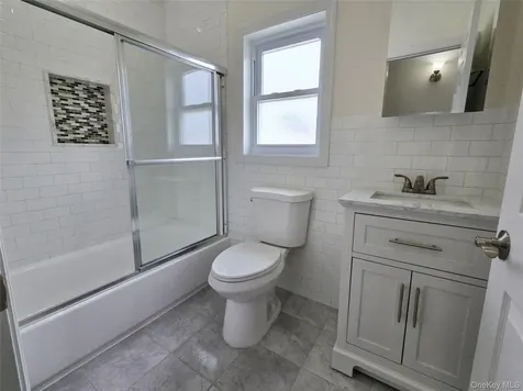 20 W 10th Road Broad Channel NY 11693