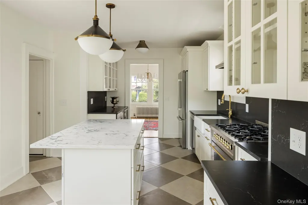 2 Jenkins Parkway Hudson NY 12534
