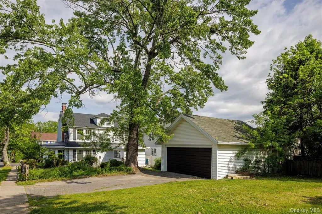 2 Jenkins Parkway Hudson NY 12534