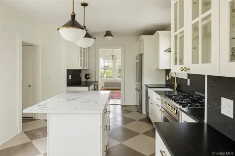 2 Jenkins Parkway Hudson NY 12534