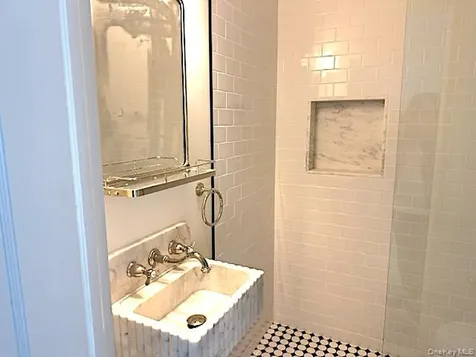 2 Jenkins Parkway Hudson NY 12534
