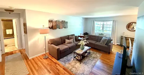 328 Lakeland Avenue Sayville NY 11782