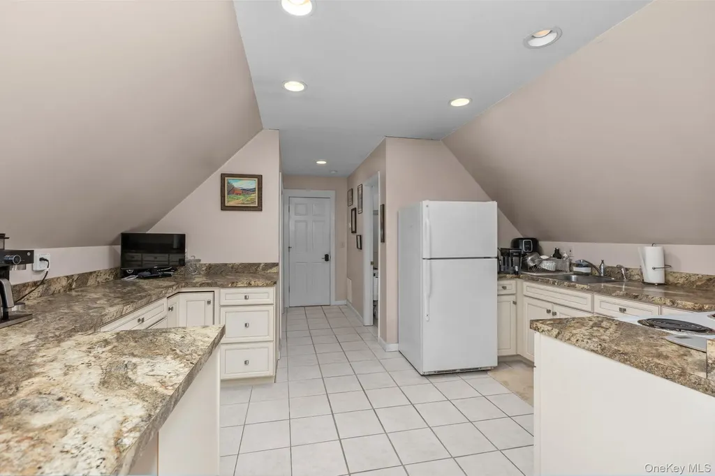 5 Mccarthy Road Holmes NY 12531