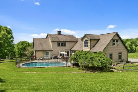 5 Mccarthy Road Holmes NY 12531