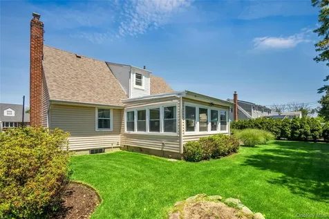 9 Amby Avenue Plainview NY 11803
