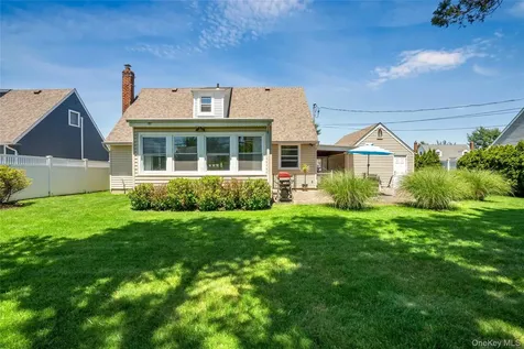9 Amby Avenue Plainview NY 11803