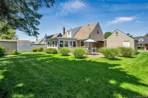 9 Amby Avenue Plainview NY 11803