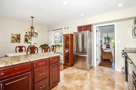 9 Amby Avenue Plainview NY 11803