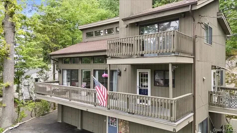 549 Westbrook Drive Cortlandt Manor NY 10567