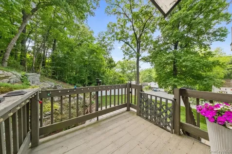 549 Westbrook Drive Cortlandt Manor NY 10567