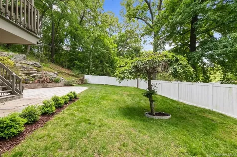 549 Westbrook Drive Cortlandt Manor NY 10567