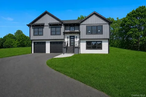 4 Corine Drive Poughkeepsie NY 12601