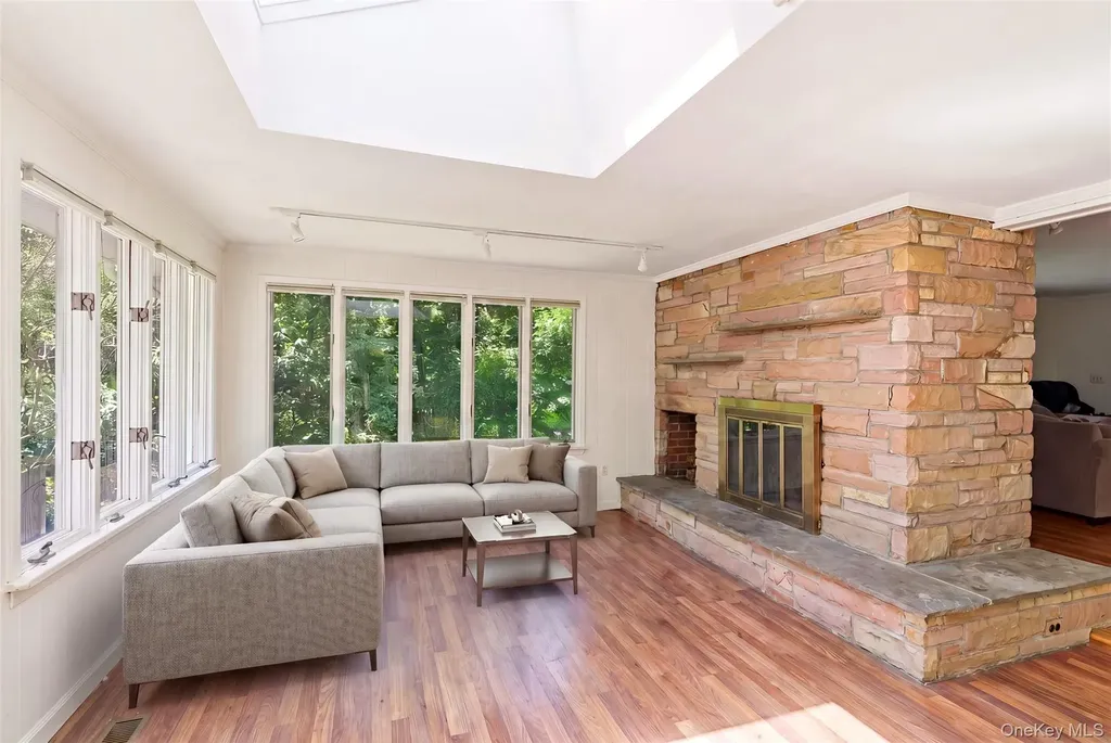 106 Vineyard Road Huntington NY 11743
