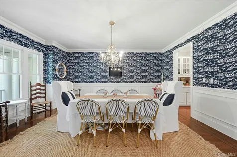 1330 Ridge Road Laurel Hollow NY 11791