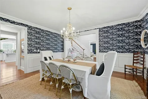 1330 Ridge Road Laurel Hollow NY 11791