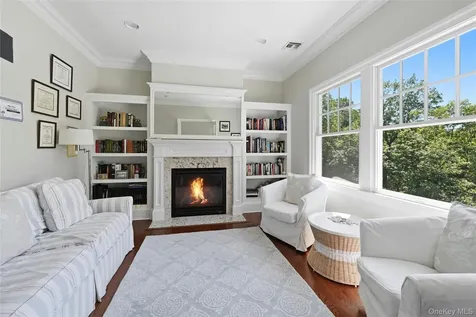 1330 Ridge Road Laurel Hollow NY 11791
