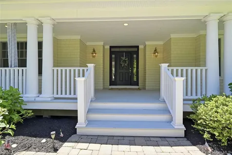 1330 Ridge Road Laurel Hollow NY 11791