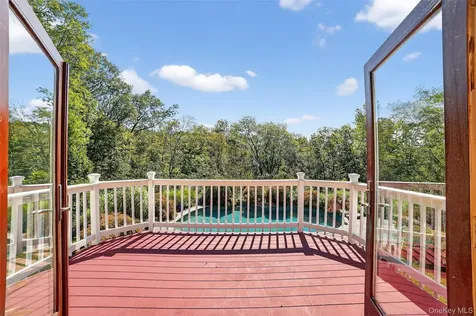986 Cliff Avenue Yorktown Heights NY 10598